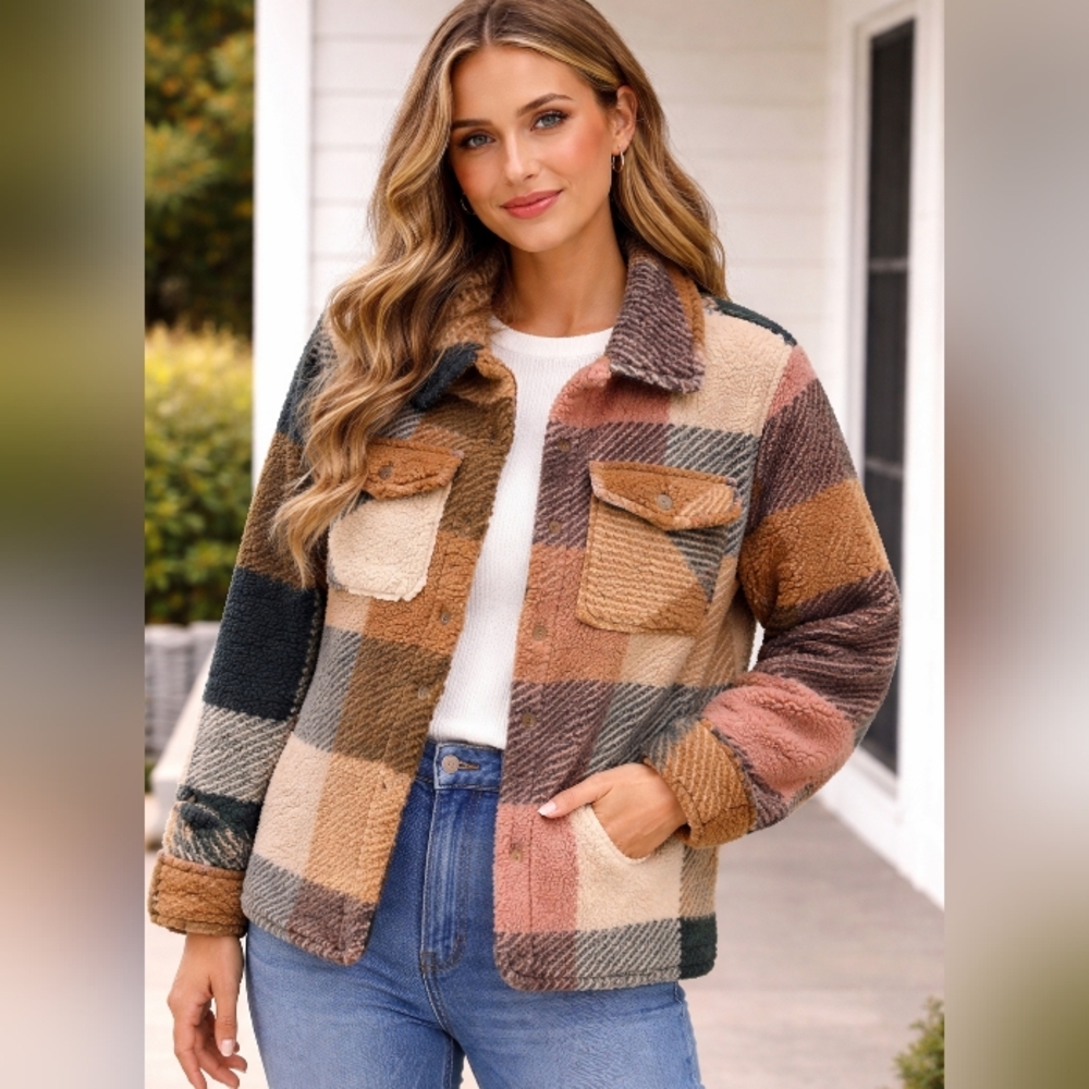 NWOT Sabrina Lauren Multicolor Patchwork Sherpa Jacket Large Preppy Cottage